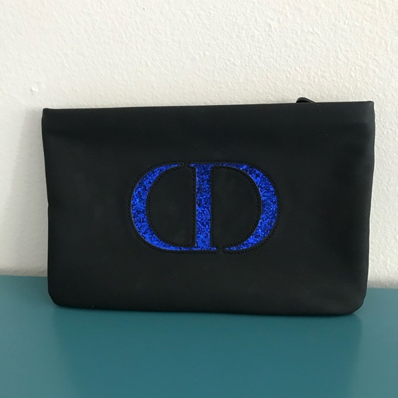 Dior Handbags - 🌟Dior Pouch💕💄